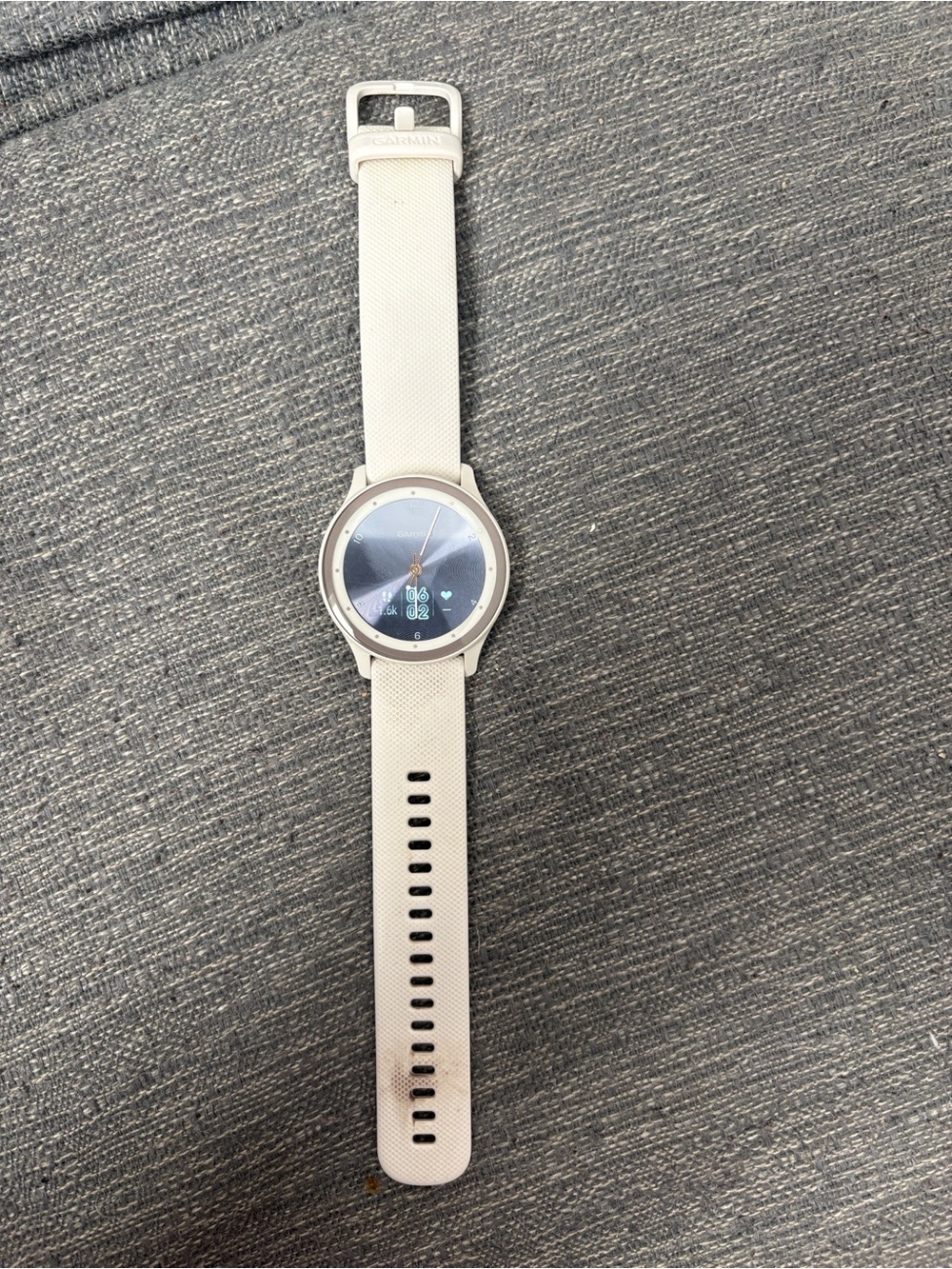 Garmin Vivomove sport watch